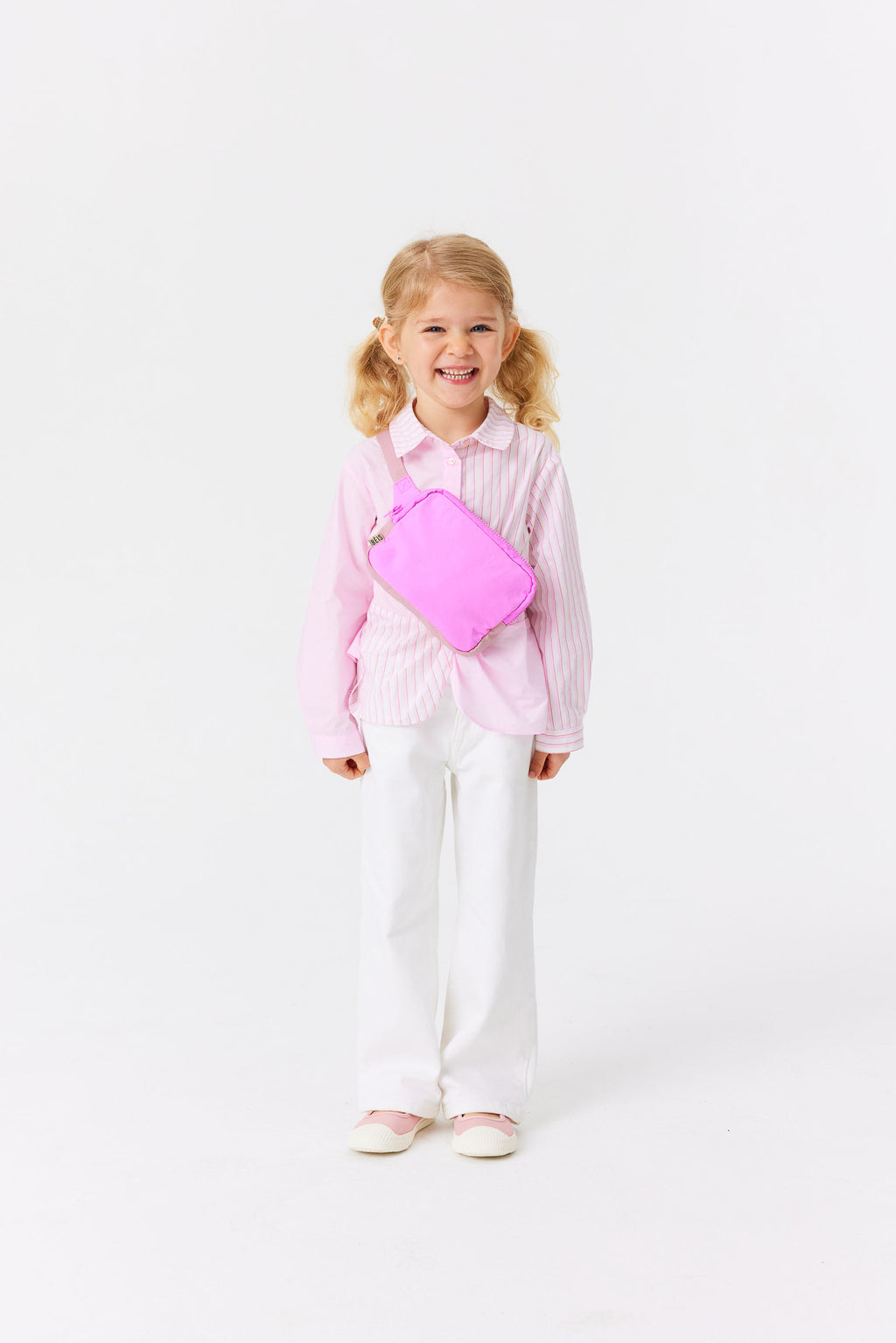 BEIS124516-KidsBackpack-Atlas-Model-0260_1024x.jpg