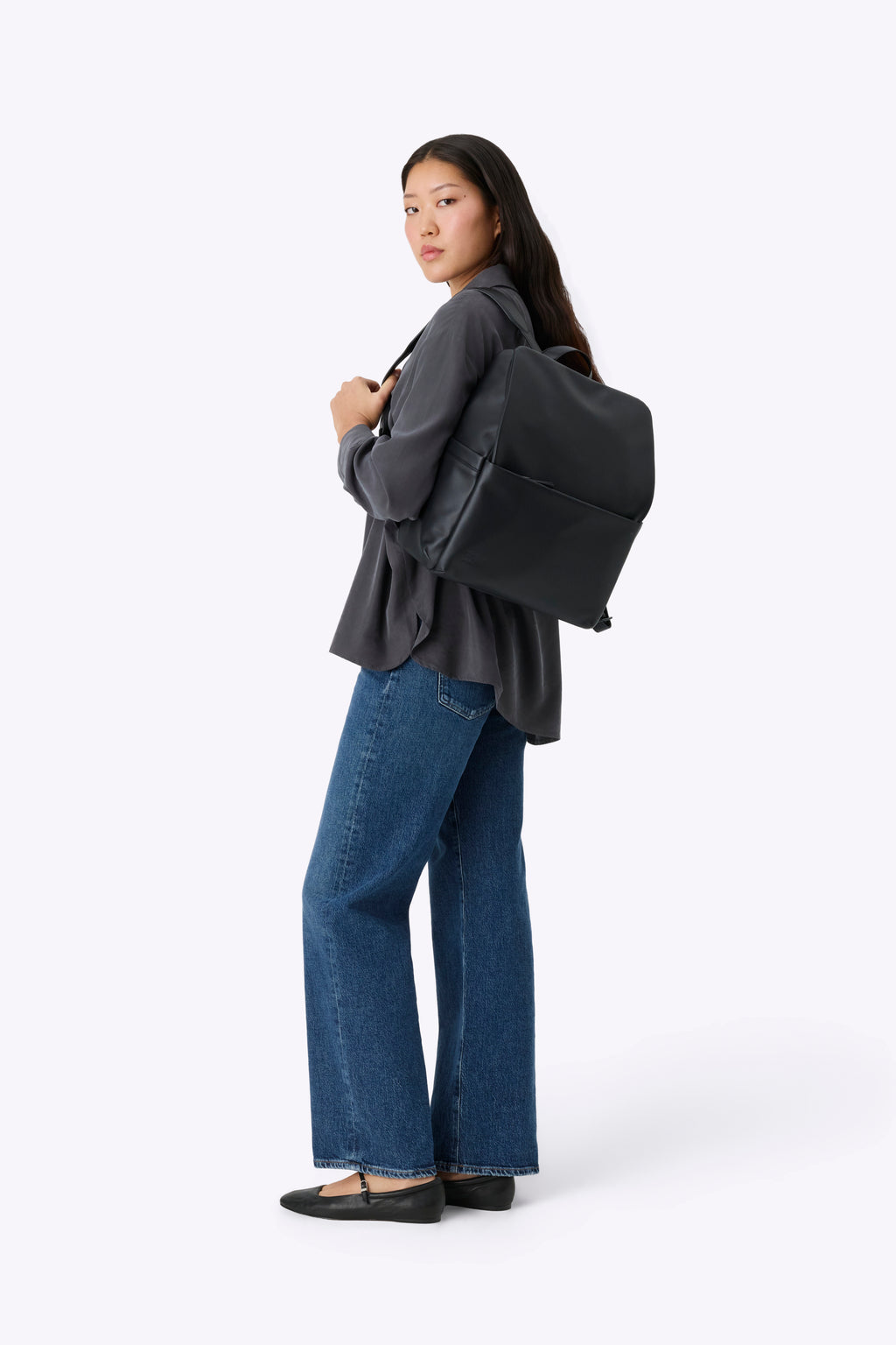 BEIS171501-TheEverydayDiaperBackpack-BlackVeganLeather-Model-0088_1024x.jpg