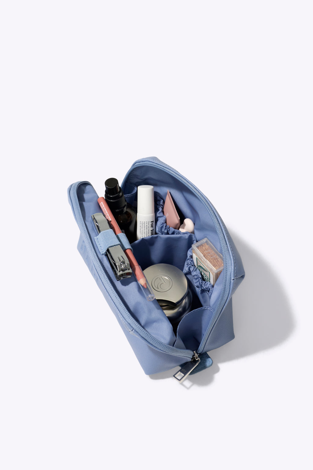 BEIS176901-TheSmallCosmeticPouch-Espresso-Details-1318_1024x.jpg
