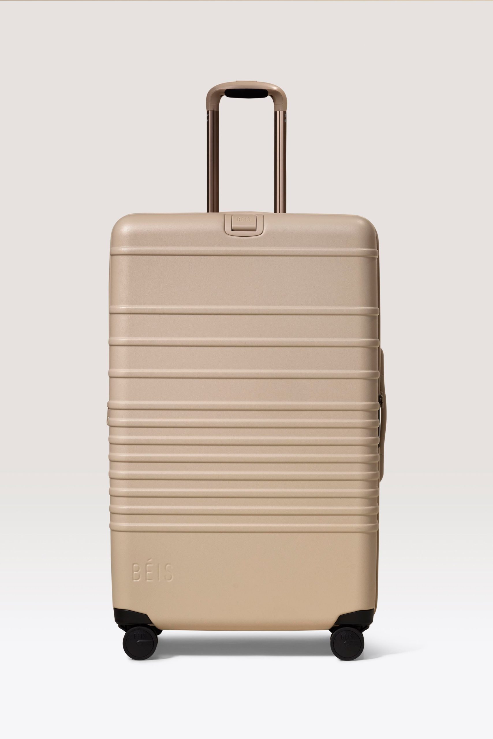 BEIS181101-TheLargeCheckInRoller-Beige-Product-0680_2550d273-6a0a-4e4e-a109-11729776b49f.jpg