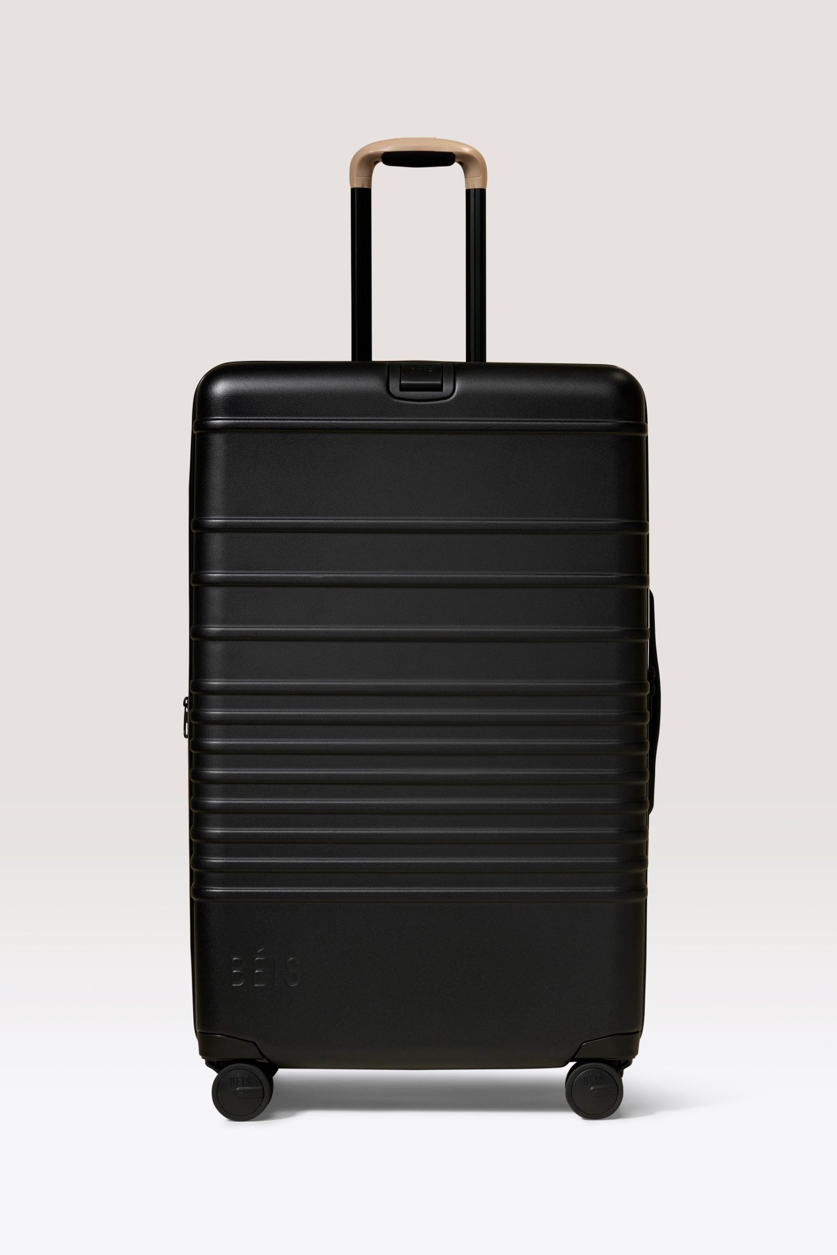 BEIS181102-TheLargeCheckInRoller-Black-Product-0700_27f5460f-d492-4f18-8627-e44be5508bc9.jpg