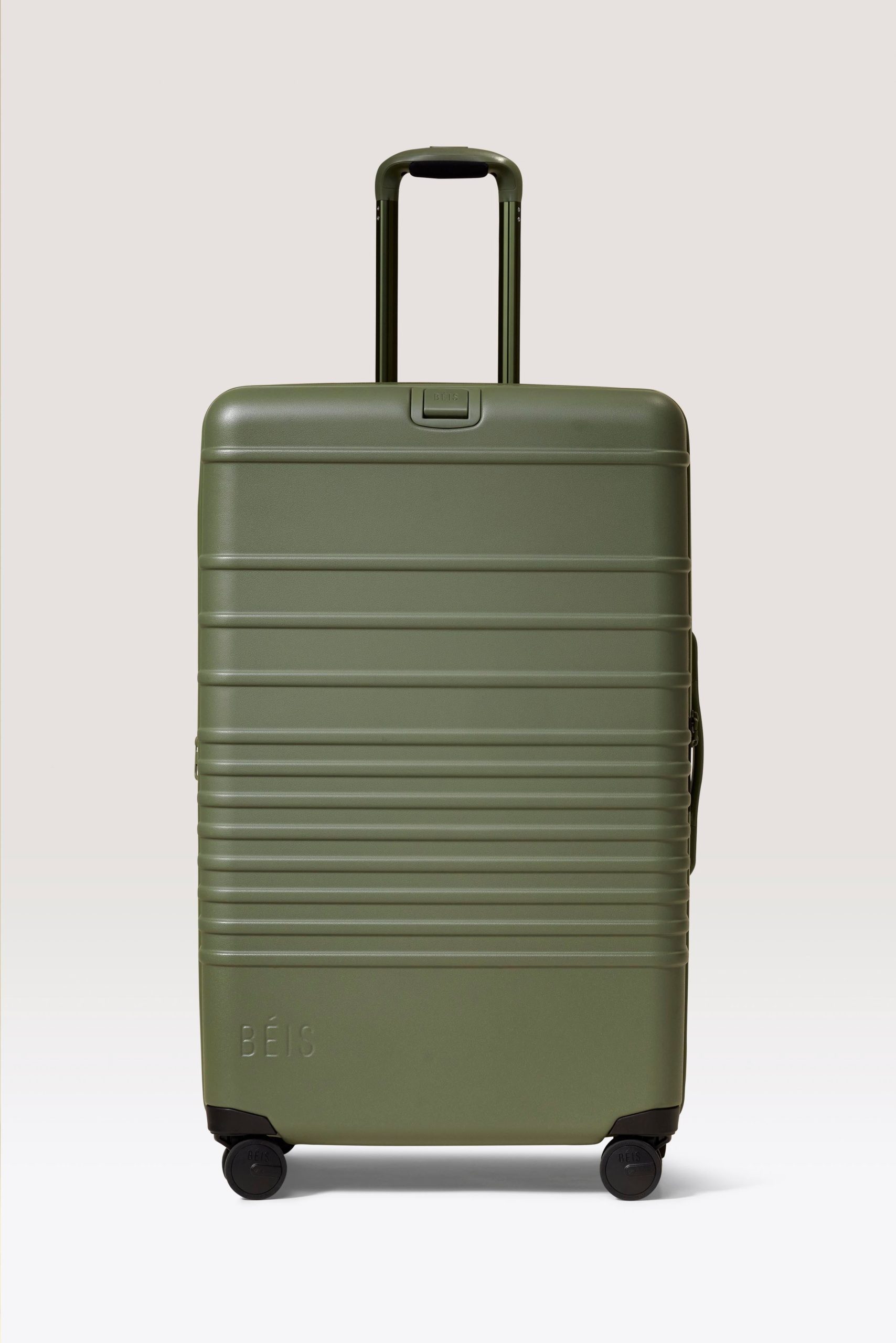 BEIS181103-TheLargeCheckInRoller-Olive-Product-0692_0e8b855f-fc1e-4e7c-abf7-54cf16311546.jpg