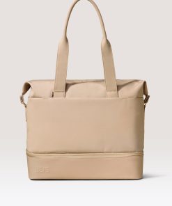 The Weekender in Beige