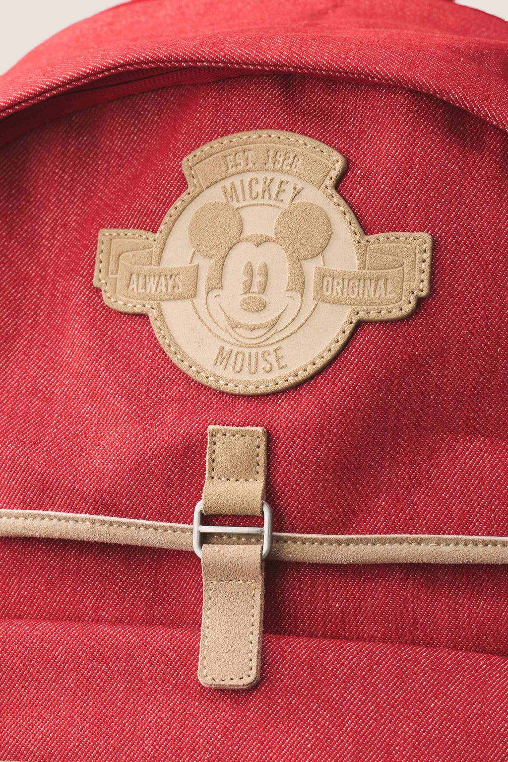 BEIS186302-TheDisneyBackpack-RedJeans-Details-0319_1024x.jpg
