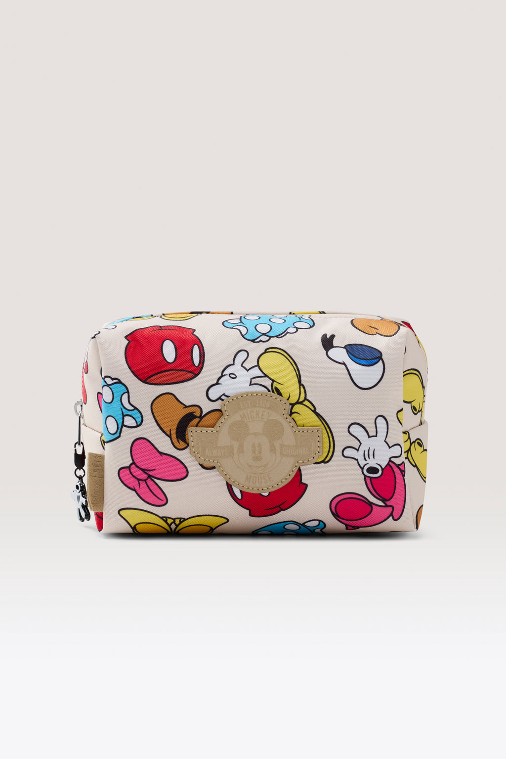 BEIS186801-TheDisneyTravelPouch-MickeyFriends-Product-0190_1024x.jpg