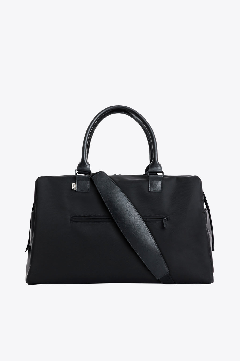 BEIS323434-Overnighter-Black-Front-4284_1024x.jpg