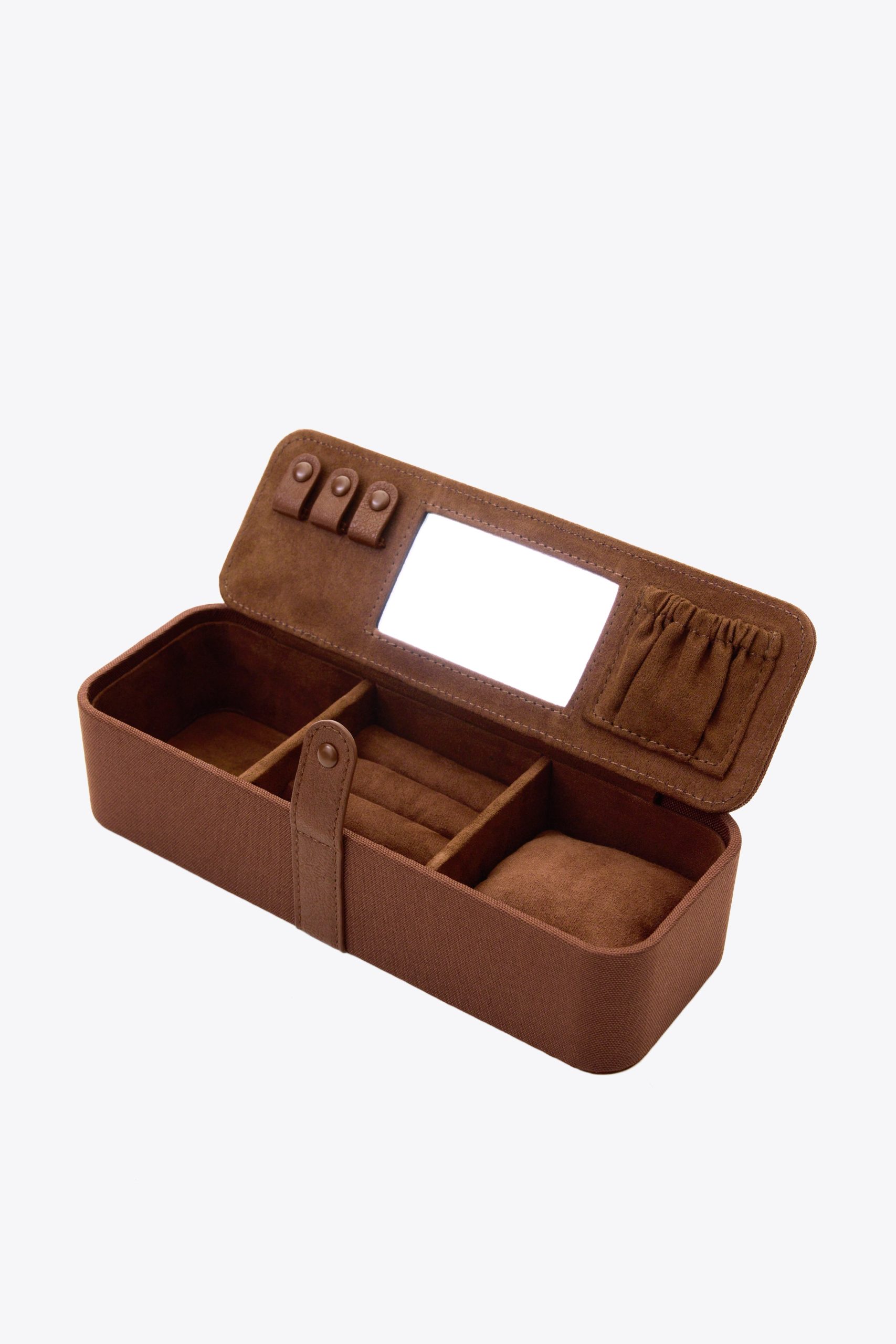 BEIS324772-Thejewelrycase-maple-product-interior-0544_V1.jpg