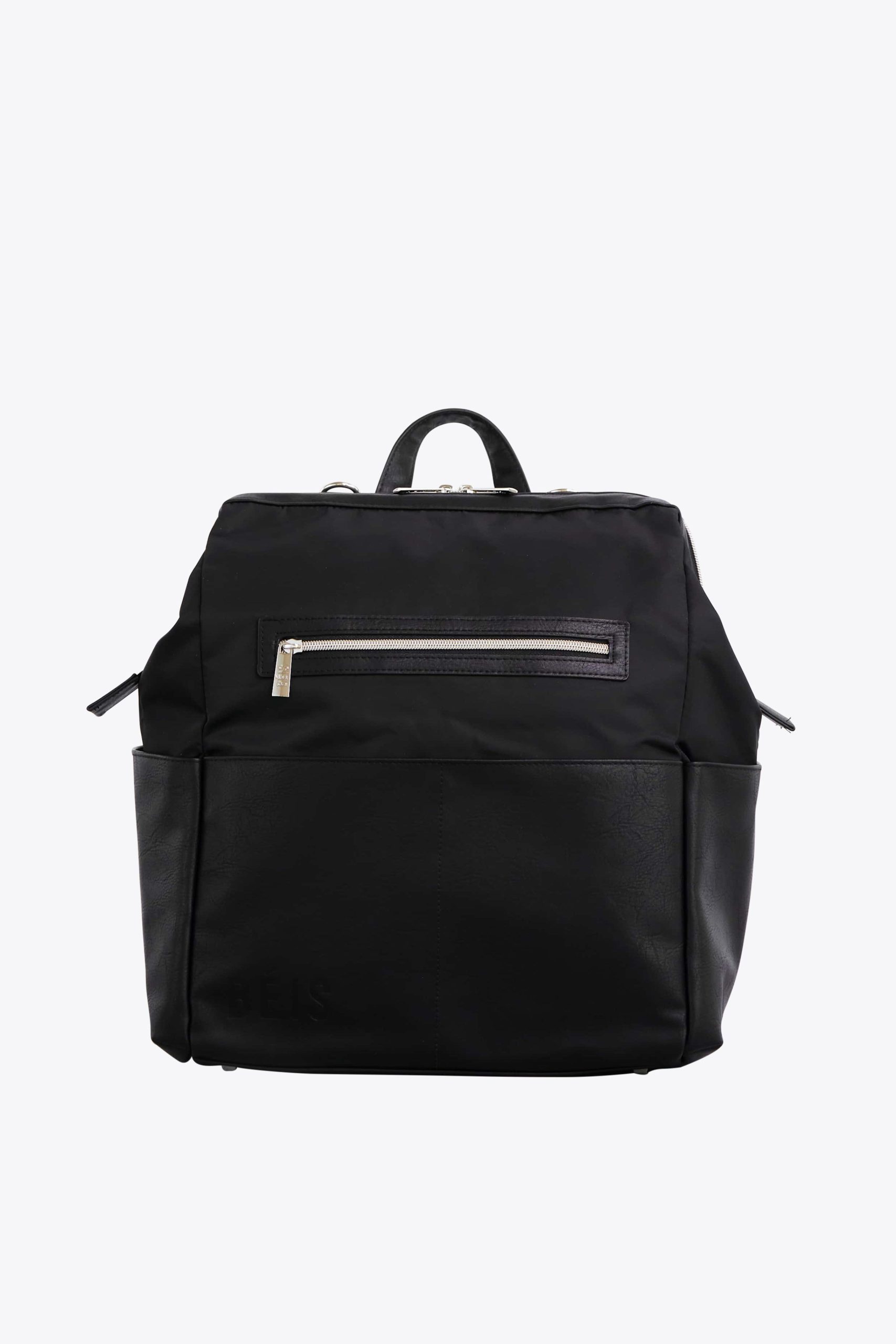 Beis_DiaperBackpack_Black_12261_b35574ab-9df1-419a-94bd-43649b1c4e36.jpg