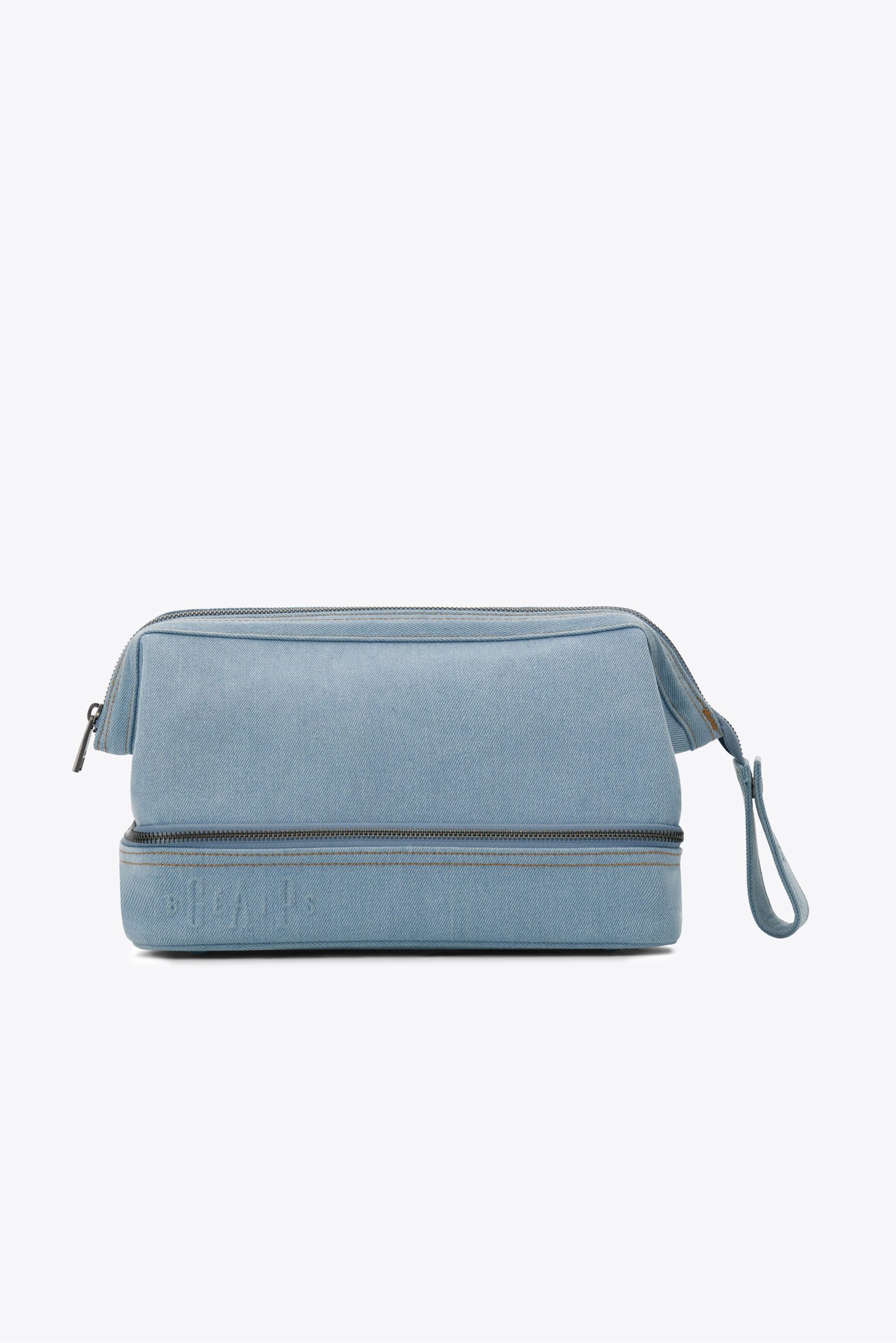 gapproduct_0020_BEIS145601-GapXTheDoppKit-DenimBlue-Product_0140_V2.jpg